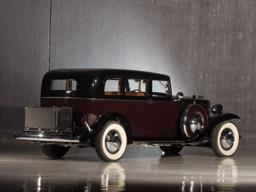 Marmon Sixteen Limousine by LeBaron 1931 года  (фото 2 из 18)